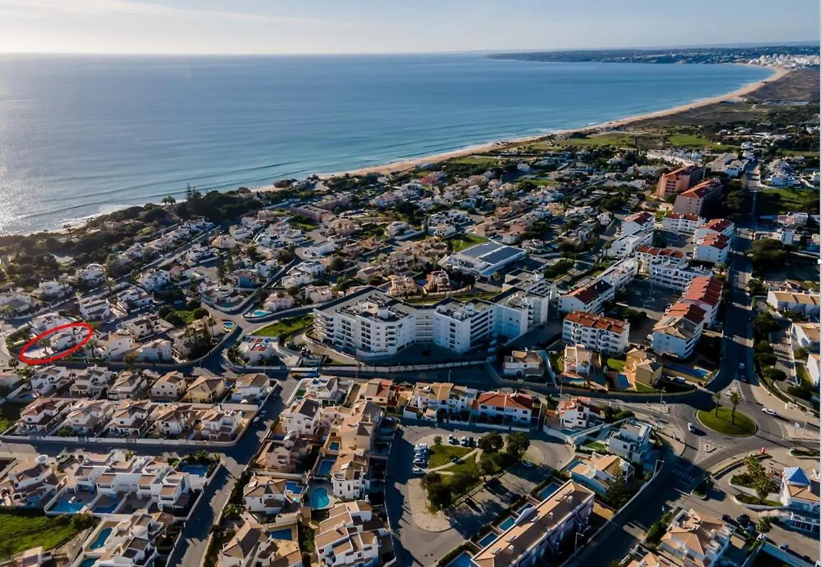 אלבופיירה Villa Mar 0*,